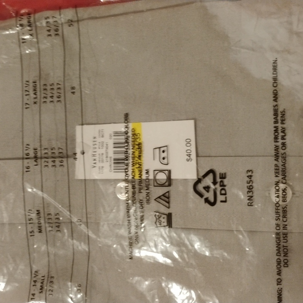 Van Heusen dress shirt. - Picture 4 of 4